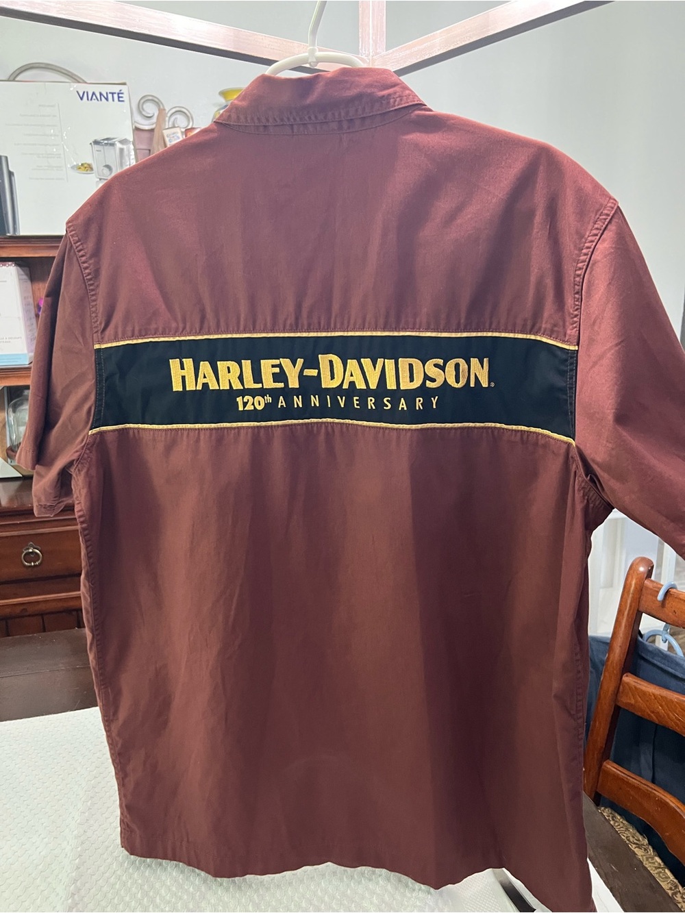 Harley-Davidson Maroon and Black Short Sleeve Button-Up Shirt with Gold Trim - Picture 5 of 7